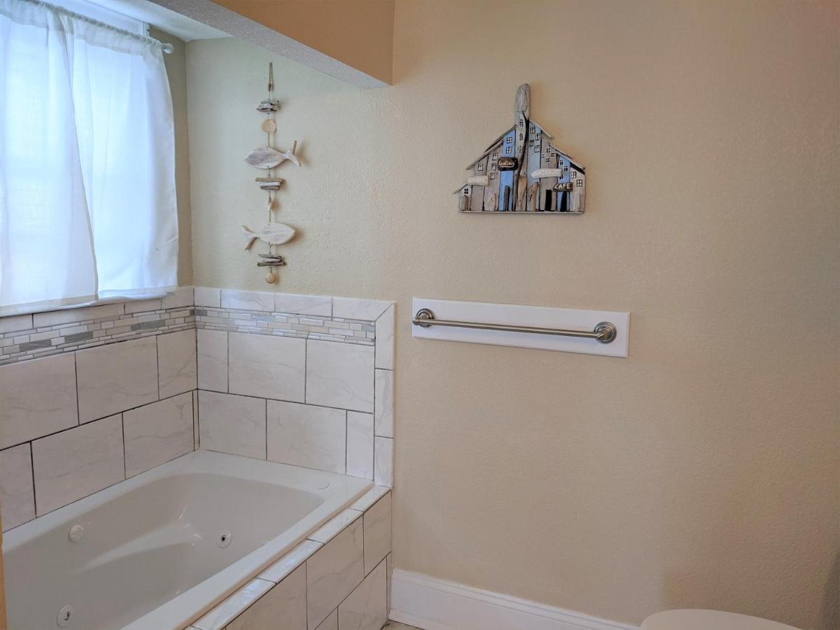2508 Beach Rd, Semi-Oceanfront, Pool/Hot Tub Nags Head Esterno foto